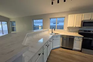 1813 E Gail Dr, Chandler, AZ 85225 - Photo 2