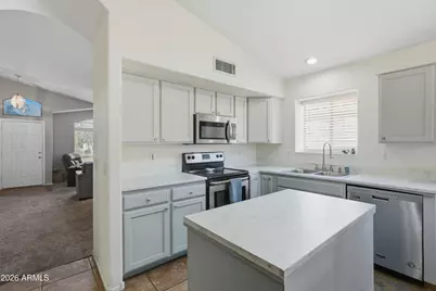 2633 N 109th Avenue, Avondale, AZ 85392 - Photo 10