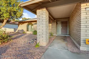 8655 E Via Del Palacio, Scottsdale, AZ 85258 - Photo 2