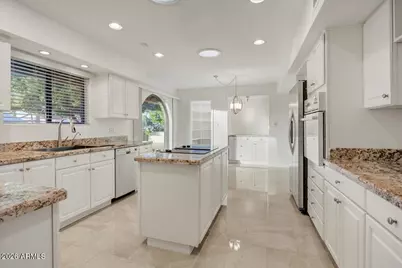 8655 E Via Del Palacio, Scottsdale, AZ 85258 - Photo 4