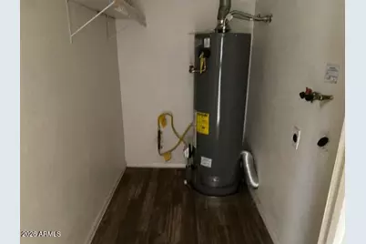 7619 W Clarendon Avenue, Phoenix, AZ 85033 - Photo 42