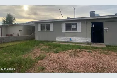 7619 W Clarendon Avenue, Phoenix, AZ 85033 - Photo 2