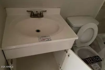 7619 W Clarendon Avenue, Phoenix, AZ 85033 - Photo 38