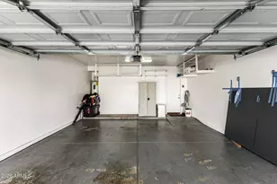 1635 W Dunbar Dr, Phoenix, AZ 85041 - Photo 44