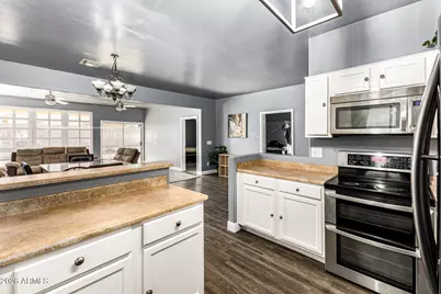 1635 W Dunbar Drive, Phoenix, AZ 85041 - Photo 4