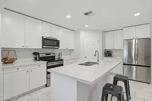 8042 S Calle Moctezuma --, Tempe, AZ 85283 - Photo 2