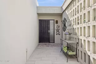 6253 E Catalina Dr, Scottsdale, AZ 85251 - Photo 4