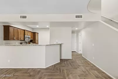 21655 N 36th Avenue #106, Glendale, AZ 85308 - Photo 10