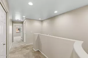 21655 N 36th Ave, Glendale, AZ 85308 - Photo 20