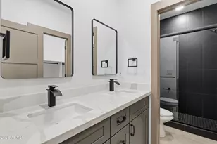 2813 E Trumbull Rd, Phoenix, AZ 85040 - Photo 30