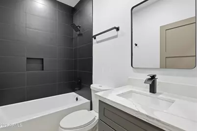 2813 E Trumbull Road #1, Phoenix, AZ 85040 - Photo 24