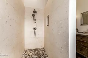 8125 S Taylor Dr, Tempe, AZ 85284 - Photo 14