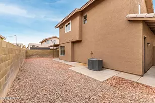 1445 E Countrywalk Ln, Chandler, AZ 85225 - Photo 28