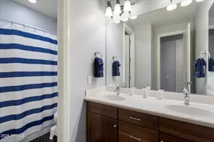 3805 E Zachary Dr, Phoenix, AZ 85050 - Photo 38