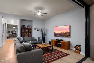 3805 E Zachary Dr, Phoenix, AZ 85050 - Photo 12