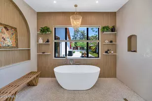 5812 N 44th Pl, Phoenix, AZ 85018 - Photo 20