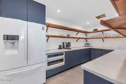 5812 N 44th Place, Phoenix, AZ 85018 - Photo 12