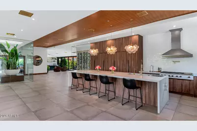 5812 N 44th Place, Phoenix, AZ 85018 - Photo 8