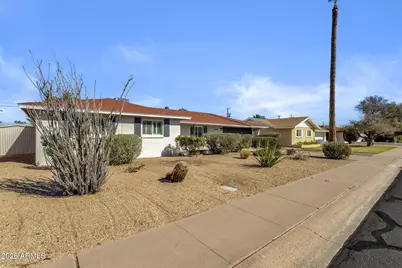 6732 E Sheridan Street, Scottsdale, AZ 85257 - Photo 2