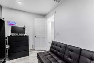 2339 W Pima St, Phoenix, AZ 85009 - Photo 28