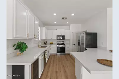 271 W Roadrunner Drive, Chandler, AZ 85286 - Photo 8