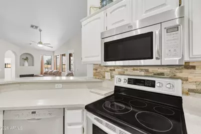 13354 W Palm Lane, Goodyear, AZ 85395 - Photo 18