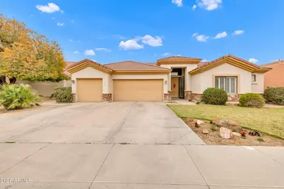 13354 W Palm Lane, Goodyear, AZ 85395 - Photo 2