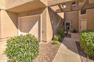 1633 E Lakeside Dr, Gilbert, AZ 85234 - Photo 2