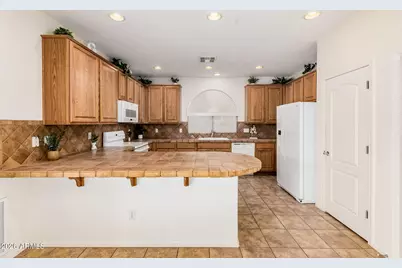 4111 E Appleby Drive, Gilbert, AZ 85298 - Photo 12