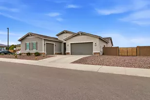 18242 W Colter St, Litchfield Park, AZ 85340 - Photo 2