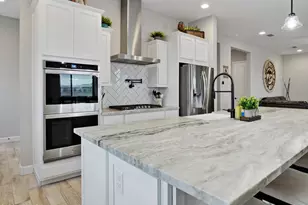 18242 W Colter St, Litchfield Park, AZ 85340 - Photo 10