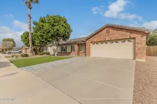 2872 E Carla Vista Ct, Gilbert, AZ 85295 - Photo 4