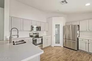 2872 E Carla Vista Ct, Gilbert, AZ 85295 - Photo 10