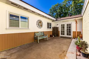 2541 N 22nd Dr, Phoenix, AZ 85009 - Photo 22