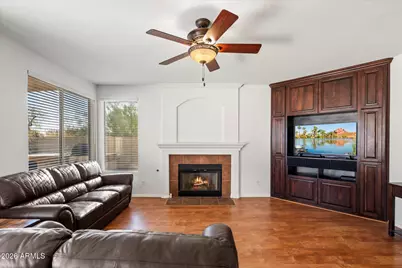 22005 N 43rd Place, Phoenix, AZ 85050 - Photo 14