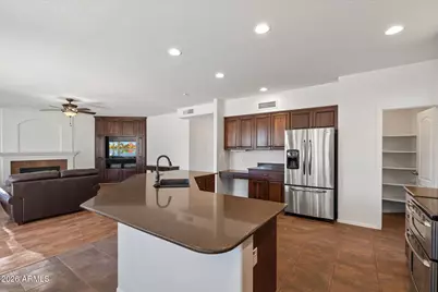 22005 N 43rd Place, Phoenix, AZ 85050 - Photo 24