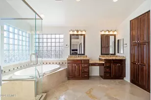 22005 N 43rd Pl, Phoenix, AZ 85050 - Photo 36