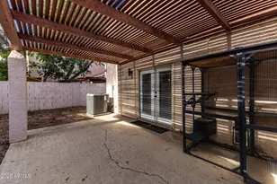 2151 E Sanos Dr, Tempe, AZ 85281 - Photo 32