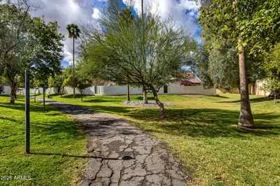 2151 E Sanos Drive, Tempe, AZ 85281 - Photo 40