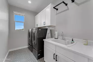 3450 E Appaloosa Rd, Gilbert, AZ 85296 - Photo 30