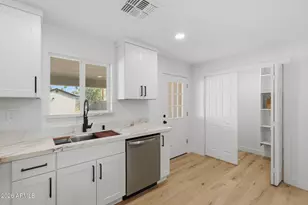 215 S 82nd Way, Mesa, AZ 85208 - Photo 14