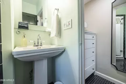 529 W Cambridge Avenue, Phoenix, AZ 85003 - Photo 34