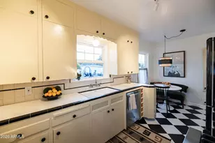 529 W Cambridge Ave, Phoenix, AZ 85003 - Photo 24