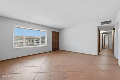 2407 W Laurel Lane, Phoenix, AZ 85029 - Photo 6