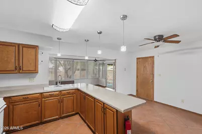 2407 W Laurel Lane, Phoenix, AZ 85029 - Photo 12