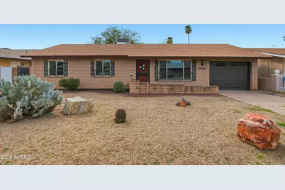 2407 W Laurel Lane, Phoenix, AZ 85029 - Photo 1