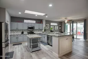 17618 N Somerset Dr, Surprise, AZ 85374 - Photo 12