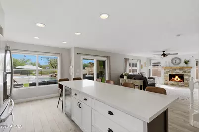 21627 N 45th Place, Phoenix, AZ 85050 - Photo 8