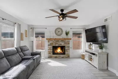 21627 N 45th Place, Phoenix, AZ 85050 - Photo 12