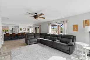 21627 N 45th Pl, Phoenix, AZ 85050 - Photo 10